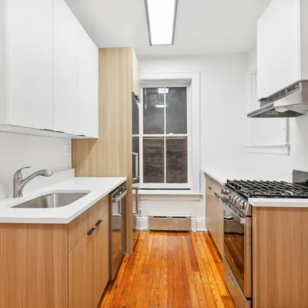 Image 4 - 294 Clinton Street, New York, NY 11201, USA - Townhouse for rent