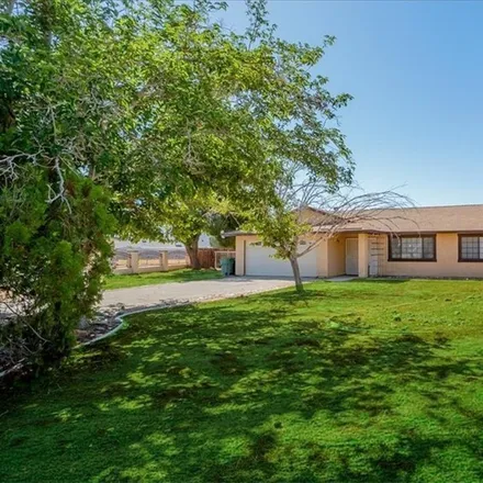Image 4 - 15147 Tonikan Court, Apple Valley, CA 92307, USA - House for sale