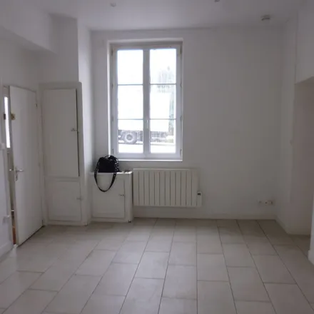 Image 3 - Rue Charles Corbeau, 27000 Évreux, France - Apartment for rent