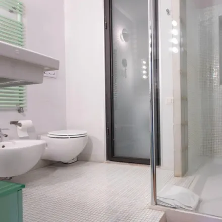 Image 3 - Tasteful 1-bedroom apartment near Isola metro station  Milan 20159 - Apartment for rent