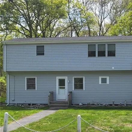 Rent this 1 bed house on 73 Cynthia Avenue in Tiverton, RI 02878