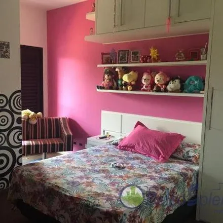 Buy this 4 bed house on Rua Polônia in Jardim das Nações, Taubaté - SP
