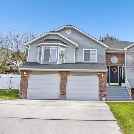 Buy this 5 bed house on 2683 Castle Peak Way in Pocatello, ID 83201