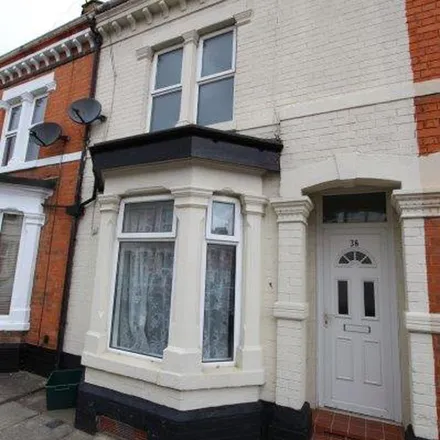Rent this 3 bed apartment on Burns Street in Northampton, NN1 3QE