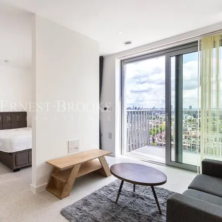 Rent this studio apartment on 126 Cavell Street in London, E1 2EE