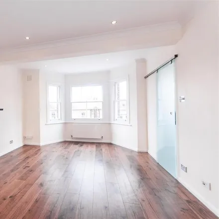 Rent this 3 bed apartment on 175 Goldhurst Terrace in London, NW6 3RE