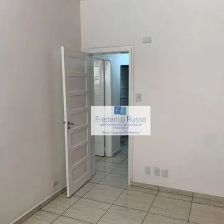 Rent this 2 bed apartment on La Braciera Pizza Napoletana - Higienópolis in Rua Conselheiro Brotero 1120;1114, Perdizes