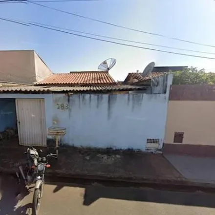 Rent this studio house on Rua Cecília Freitas in Chica Ferreira, Uberaba - MG