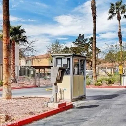 Image 4 - Soaring Gulls Drive, Las Vegas, NV 89125, USA - Condo for rent