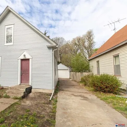 Buy this 3 bed house on 1099 South 23rd Street in Lincoln, NE 68510