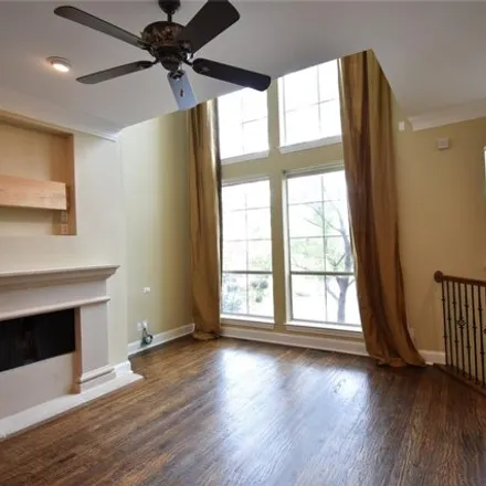 Image 4 - 2635 Floyd Street, Dallas, TX 75204, USA - Townhouse for rent