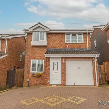 Buy this 3 bed house on Buttercup Court in Cwmbran, NP44 6JY