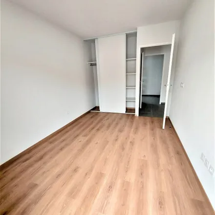 Rent this 3 bed apartment on 635 Chemin de Vignaux in 31840 Aussonne, France