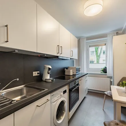 Rent this 2 bed apartment on Tieloh 17 in 22307 Hamburg, Germany
