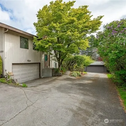 Buy this 4 bed house on 11232 Fremont Avenue North in Seattle, WA 98133