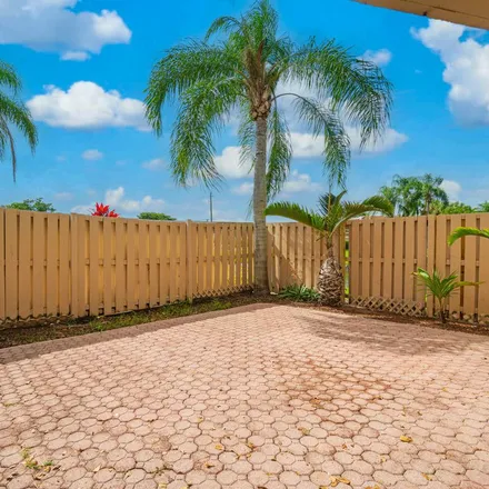 Rent this 3 bed apartment on unnamed road in Delray Beach, FL 33445
