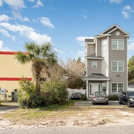 Buy this studio house on 540 1st Avenue South in Myrtle Beach, SC 29577