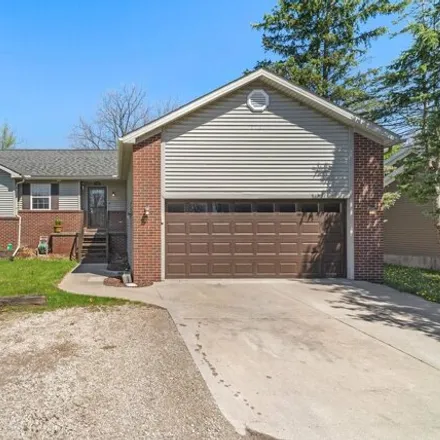 Buy this 3 bed house on 3586 North River Road in Fort Gratiot Charter Township, MI 48059
