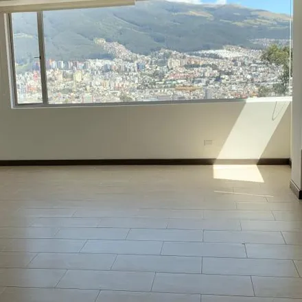 Image 2 - Supermaxi, Avenida General Eloy Alfaro, 170124, Quito, Ecuador - Apartment for rent