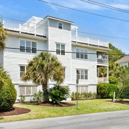 Buy this 6 bed house on 3289 Cameron Boulevard in Isle of Palms, Charleston County