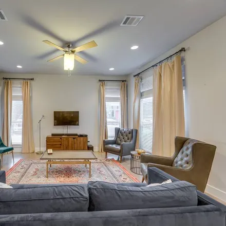 Rent this 3 bed condo on Austin