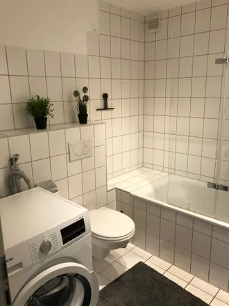 Image 4 - Leonberger Straße 10, 71254 Ditzingen, Germany - Apartment for rent