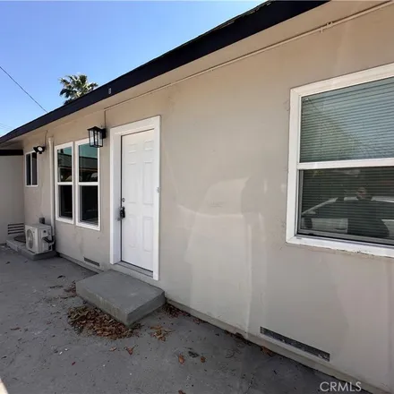 Image 1 - 499 Pear Street, San Bernardino, CA 92410, USA - Apartment for rent