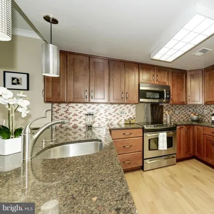 Image 5 - 777 7th St NW, Unit 921 - Condo for rent