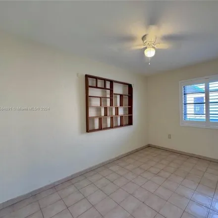 Image 7 - 367 East 20th Street, Hialeah, FL 33010, USA - House for rent
