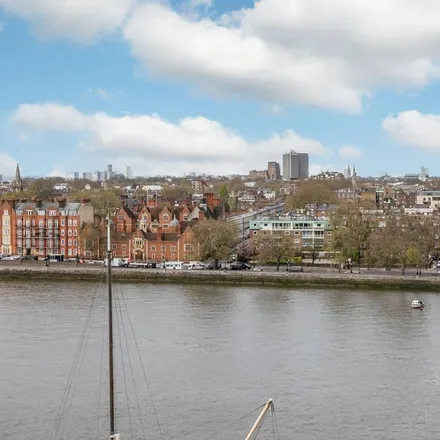 Rent this 2 bed apartment on Albion Riverside in London, SW11 3BG