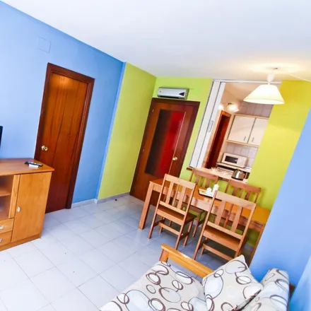 Image 2 - Carrer de Penedes, 43840 Salou, Spain - Apartment for rent