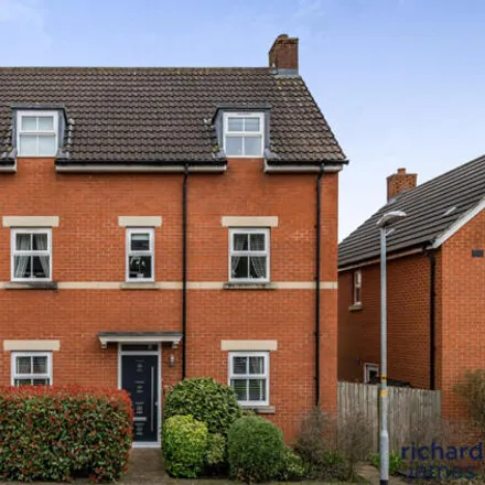 Buy this 4 bed house on Hart Close in Royal Wootton Bassett, SN4 7FN