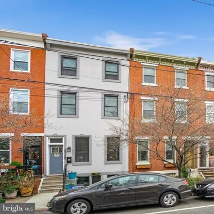 Image 2 - 2520 Christian Street, Philadelphia, PA 19146, USA - House for sale