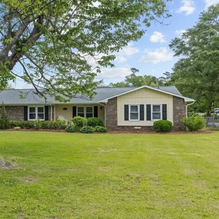 Buy this 3 bed house on 3695 Sunny Drive in Morehead City, NC 28557