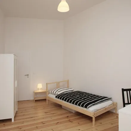 Image 2 - Gudé, Köpenicker Straße 1, 10997 Berlin, Germany - Apartment for rent