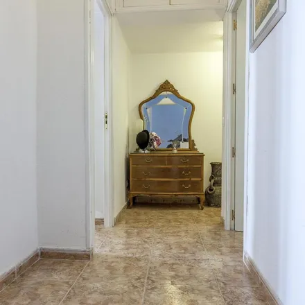 Rent this 6 bed apartment on Local anarquista Magdalena in Calle de las Dos Hermanas, 11