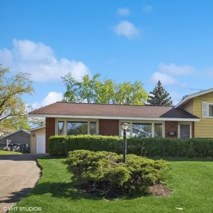 Buy this 3 bed house on 520 Frederick Lane in Hoffman Estates, Schaumburg Township