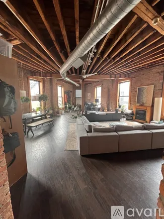 Rent this 1 bed apartment on 401 N Milwaukee Ave