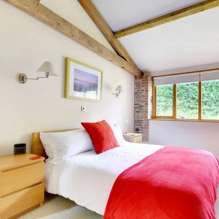 Rent this 3 bed duplex on Burrington in EX37 9JS, United Kingdom