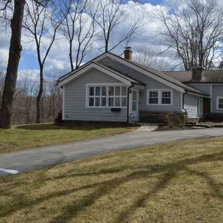 Buy this 3 bed house on 101 Putnam Hill Road in Sutton, Worcester County