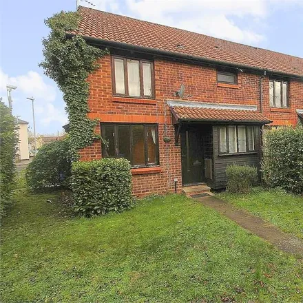Rent this 1 bed house on Cobb Close in Datchet, SL3 9QZ