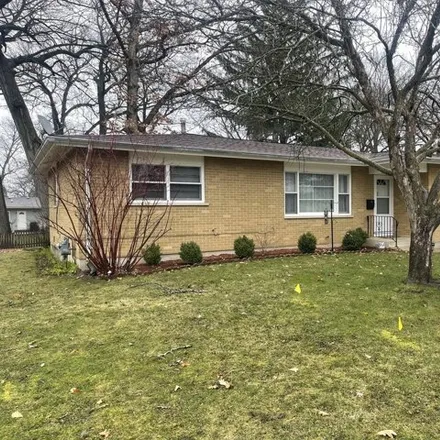 Buy this 2 bed house on 4708 Cumberland Circle in McHenry, IL 60050