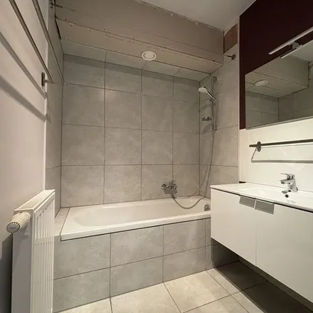 Rent this 1 bed apartment on Parc de la Sablonnière in 7030 Mons, Belgium