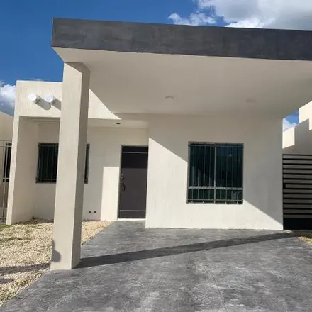 Rent this 2 bed house on unnamed road in Fraccionamiento Las Américas, 97302 Mérida