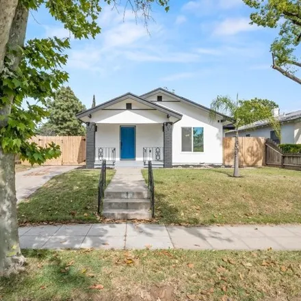 Buy this 3 bed house on 928 North Adoline Avenue in Fresno, CA 93728