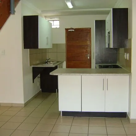 Image 5 - Willowridge High School, 518 Verkenner Avenue, Tshwane Ward 85, Pretoria, 0040, South Africa - Apartment for rent