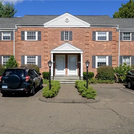 Image 2 - 217 Bridge Street, Ridgeway, Stamford, CT 06905, USA - Condo for sale