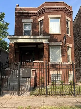 Buy this 5 bed house on 6819 S Dorchester Ave in Chicago, Illinois