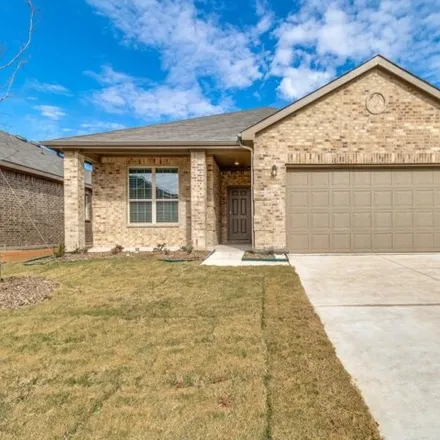 Rent this 3 bed house on Ravenwood Lane in Van Alstyne, TX 75495