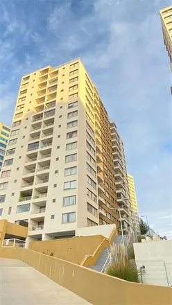 Rent this 2 bed apartment on Edificio Mirador del Bosque 2 in Navío San Martín 345, 239 0382 Valparaíso